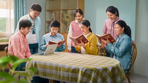 Ikiwa “kunyakuliwa” kweli kunamaanisha kuinuliwa hewani au mbinguni, na iwapo ufalme wa mbinguni uko duniani au mbinguni